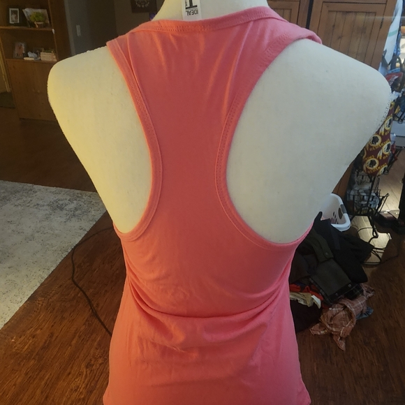 Pink work out tee with "not slim, kinda shady" S and M - Picture 2 of 2